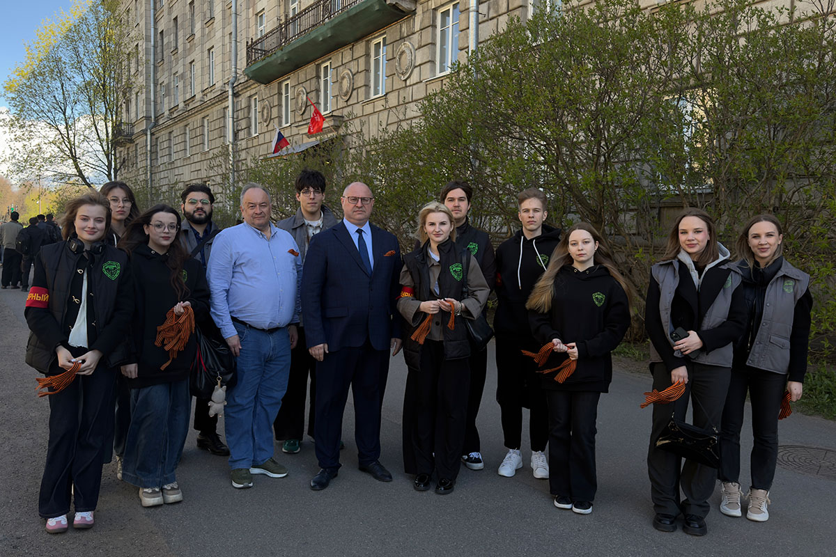 Георгиевская ленточка: в честь Победы!