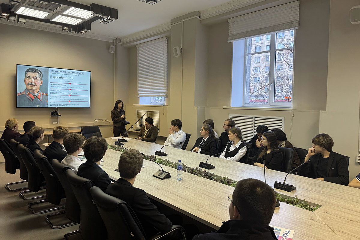 Изображение: Сертификаты участников конференции «Конституция — основа правовой системы государства»